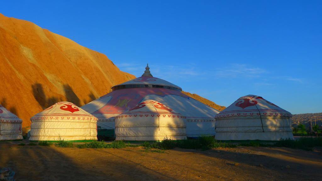 KaoShan Tent Zhangye Bagian luar foto